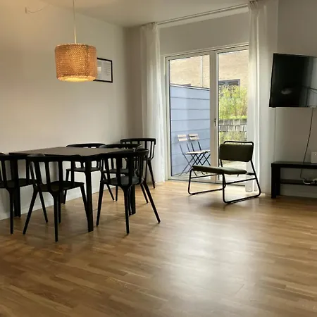 Spacious For 7 Appartement Sabro